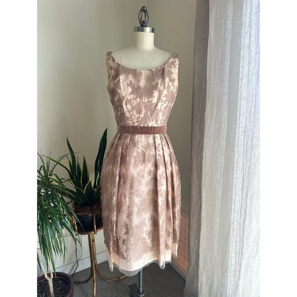 Women's Small Dress Blush Pink Floral Jacquard Dress Velvet Waist Pleated Skirt - Picture 1 of 4